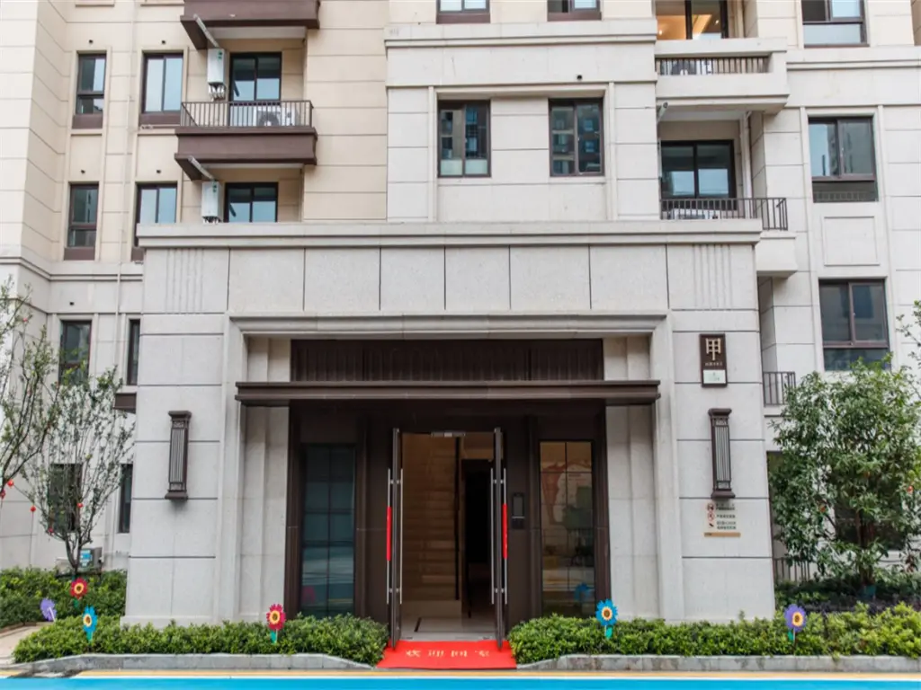 单元门实景图细节考究