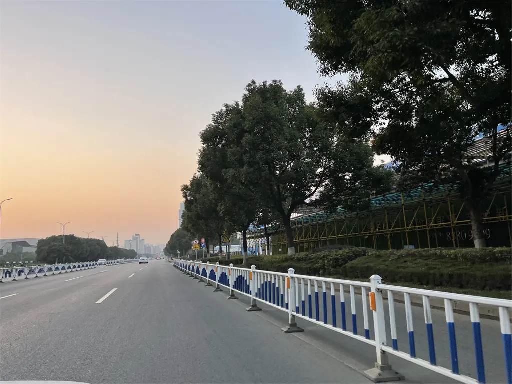 滆湖中路道路实景