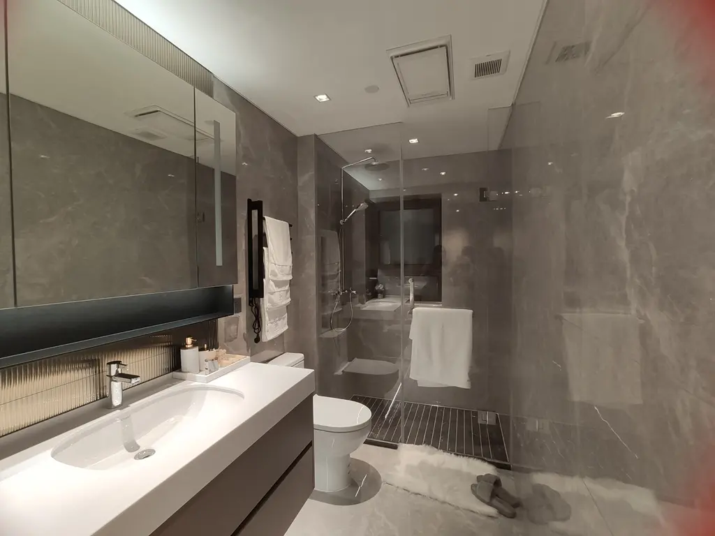 四房样板间卫生间