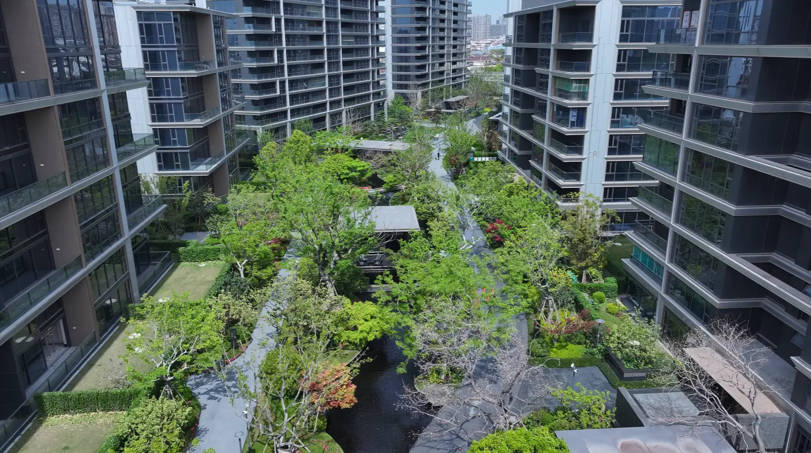 小区整体交付实景，展现高品质的建成效果