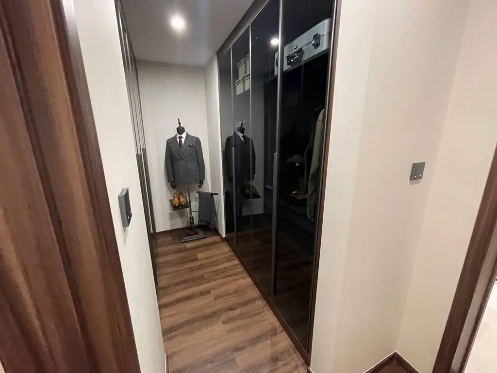 227㎡样板间衣帽间